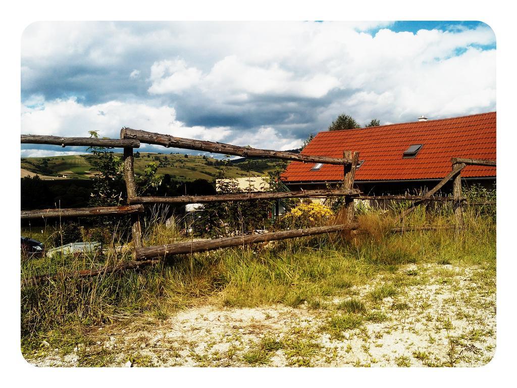 Kozí Dvor Rohozná Brezno Exterior foto